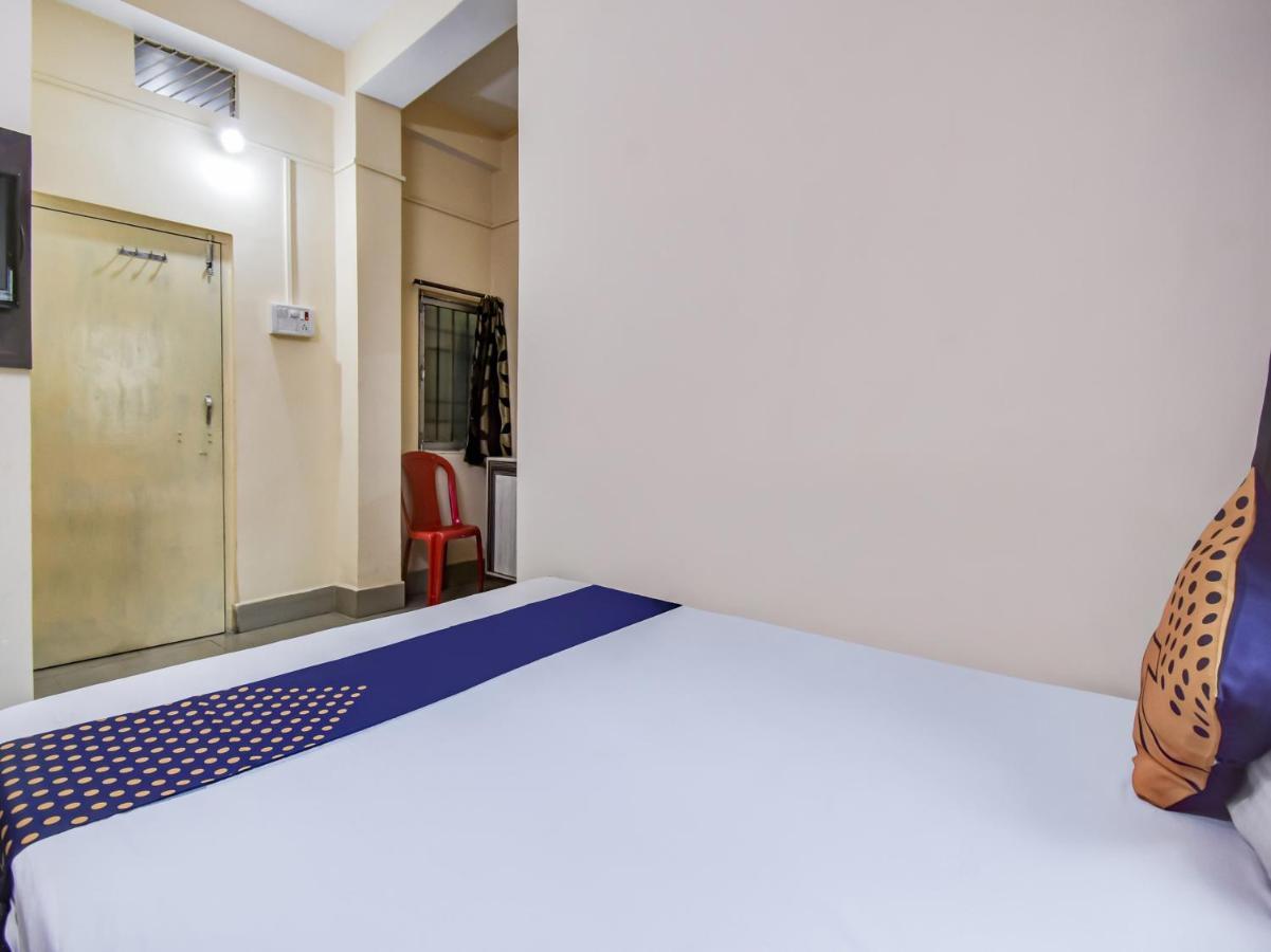 Spot On 78443 Hotel Bharat Rourkela Dış mekan fotoğraf